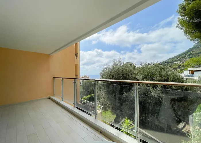 Deux Pieces, Parking Et Piscine