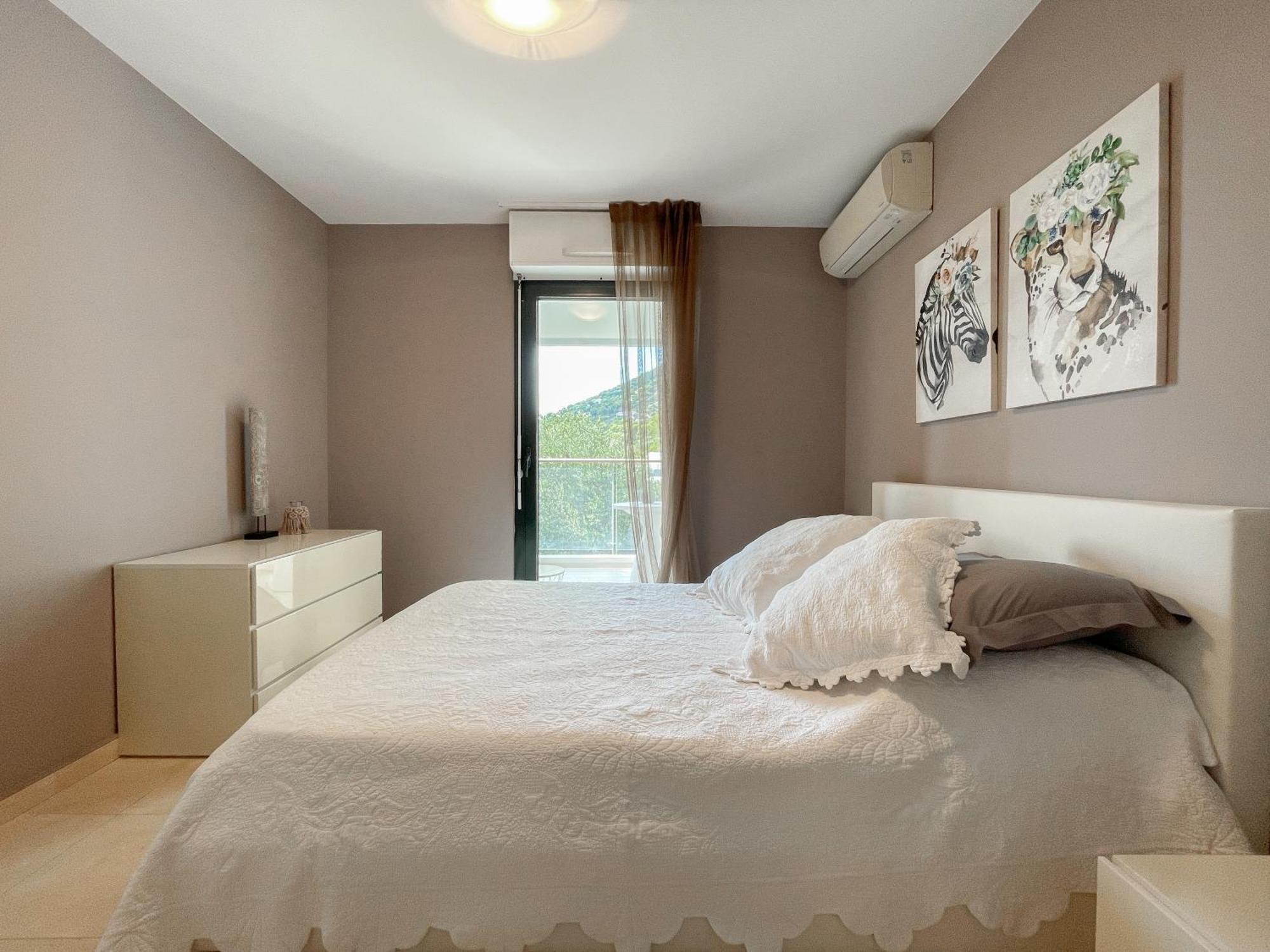 Apartamento Deux Pieces, Parking Et Piscine