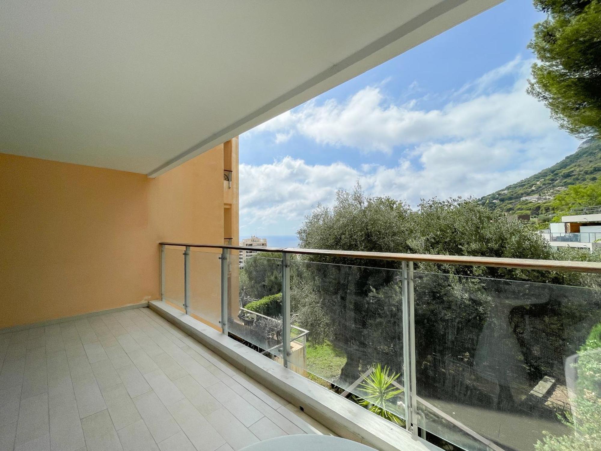 Apartamento Deux Pieces, Parking Et Piscine Beausoleil